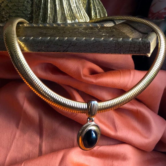 Vintage Jewelry - Vintage Statement Pendant Gold Choker Necklace